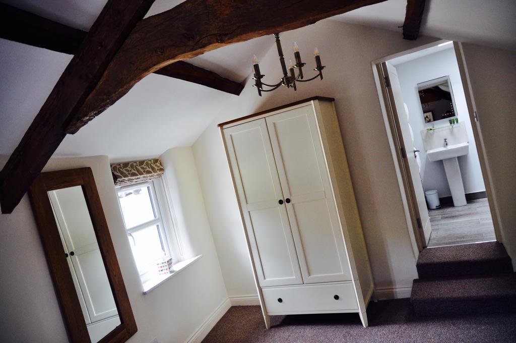 Pyne Arms Bed & Breakfast Barnstaple Exterior photo